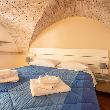 פרוג'ה Suite N4 - Loft Caratteristico Nel Centro Storico מראה חיצוני תמונה